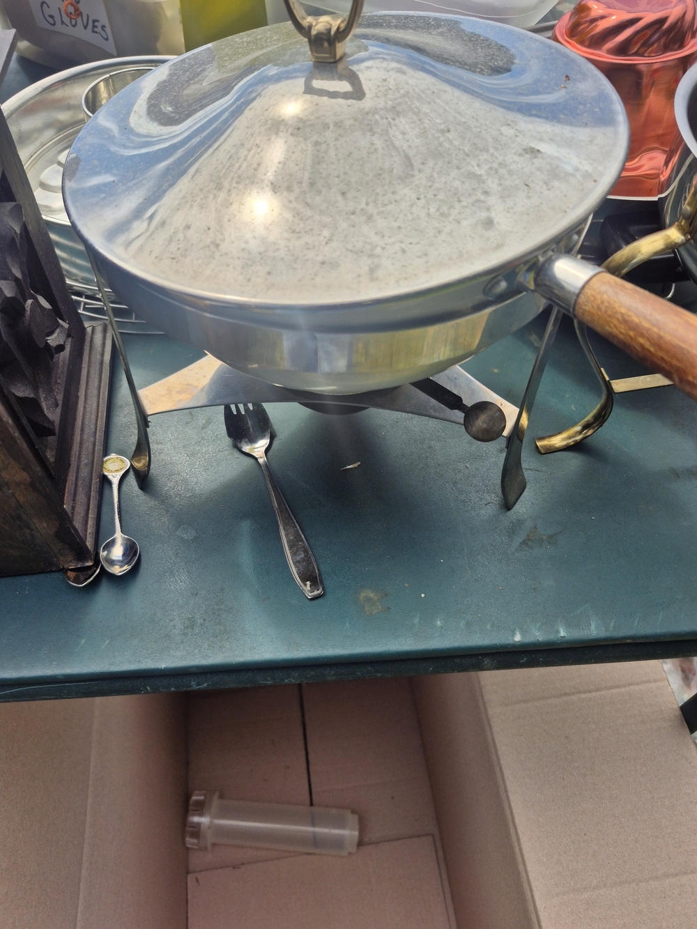 Stainless Steel Covered Fondue Pot with Wooden Handle - Silver Chafing Dish